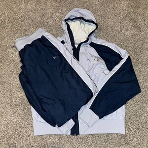Vintage Nike Womens Medium 2 piece Windbreaker Jacket & Pants